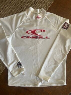 O'Neill Men's White Rash Guard with Red Logo Accents Size XL
